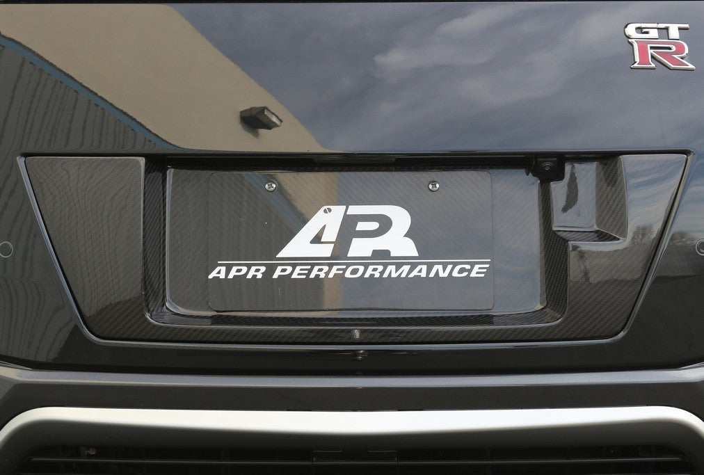 APR Performance Carbon Fiber License Plate Frame / GTR R35 2017-UP  | GTR 2017-upInstall2